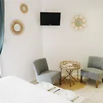 D'hotes La Louisiane Bed & Breakfast