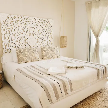 Chambres D'Hotes Villa La Louisiane Bed & Breakfast Ares