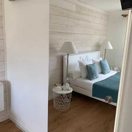 Chambres D'Hotes Villa La Louisiane 4* Ares